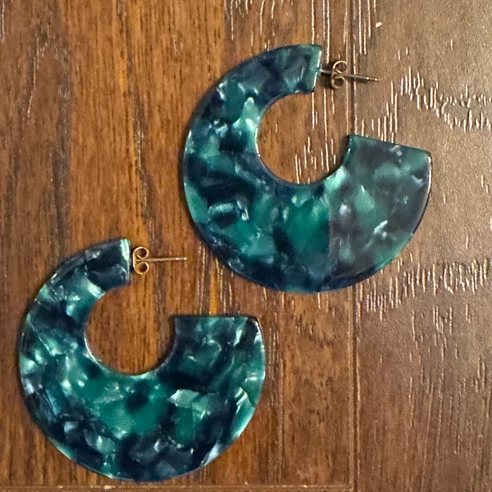 NWOT Teal Marbled Acrylic Hoop Earrings